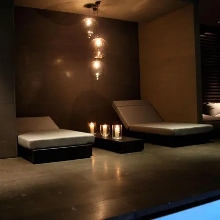 On By Interhome شقة